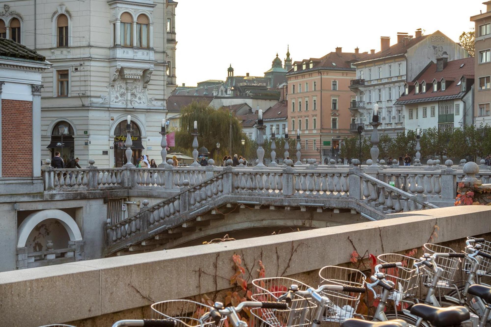 Luxe Penthouse With A Castle View Ljubljana Bagian luar foto
