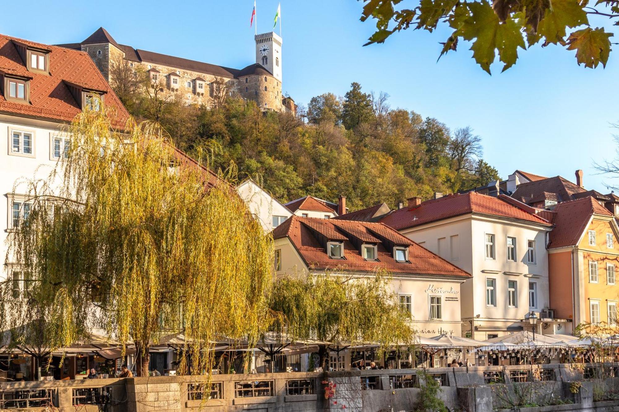 Luxe Penthouse With A Castle View Ljubljana Bagian luar foto