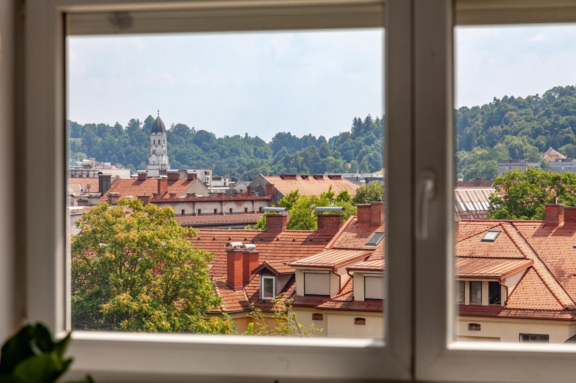 Luxe Penthouse With A Castle View Ljubljana Bagian luar foto